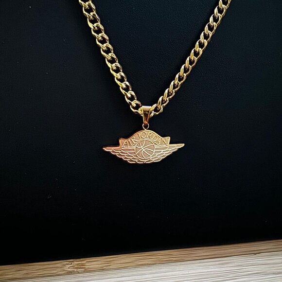 Air Jordan Cuban Necklace - Jumpman - Michael Jordan - MJ - 23 - NBA Basketball - Picture 1 of 3